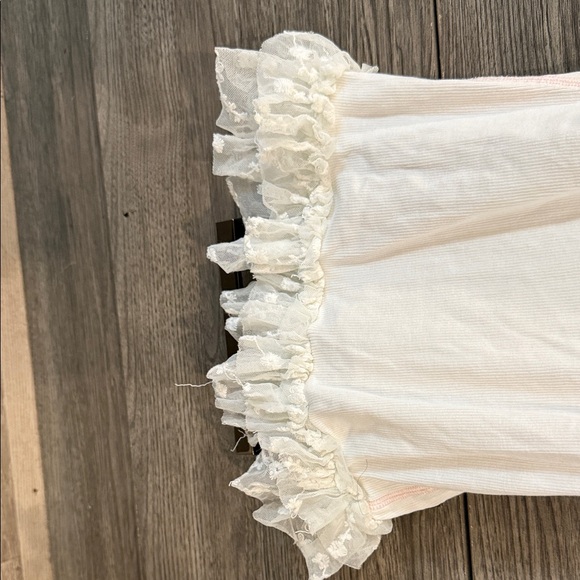 White Ruffled Hem Top Extender - Picture 3 of 4